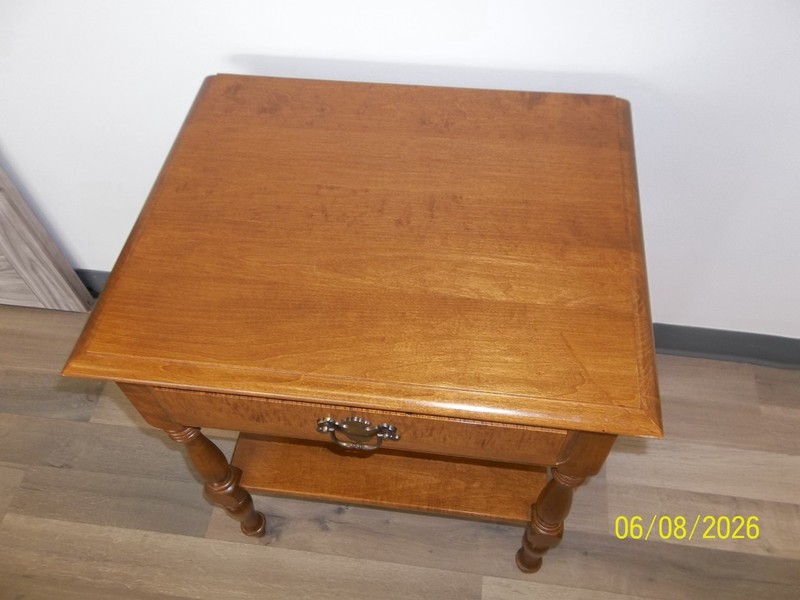ETHAN ALLEN Heirloom Maple Nutmeg Colonial Early American Nightstand w/ Drawer gallery
