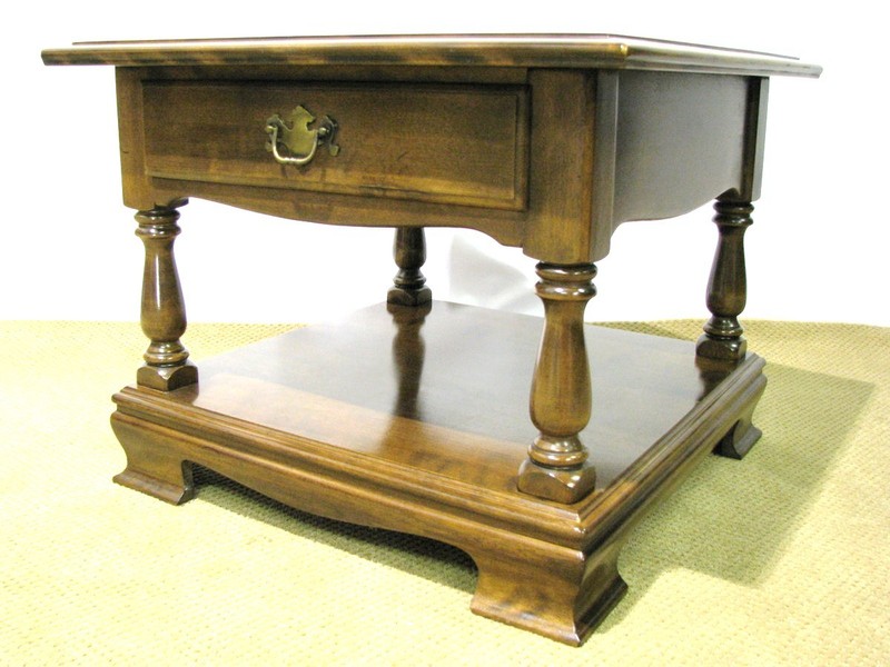 Ethan Allen 1970's Solid Maple "Heirloom" Square Lamp Table; Near Mint gallery
