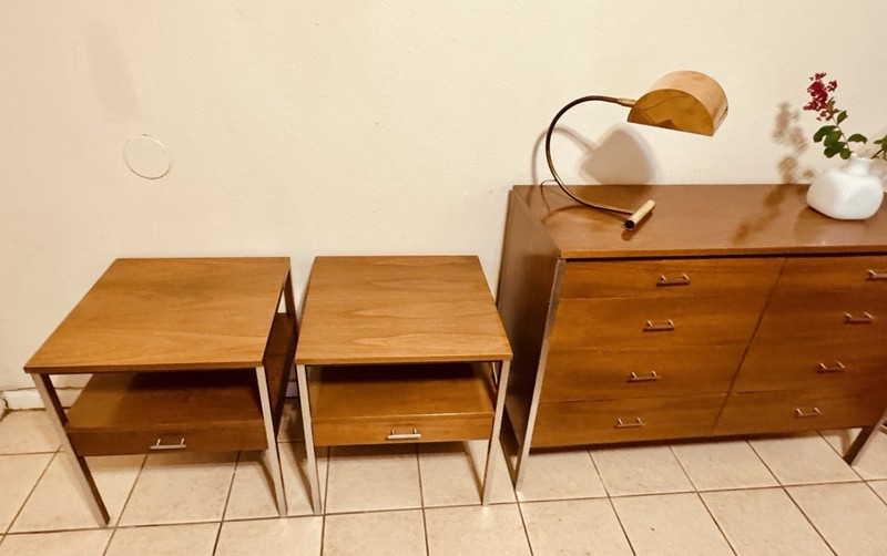 Fantastic Paul McCobb Calvin Linear Mid Century Side End Tables Pair MCM 1950s gallery