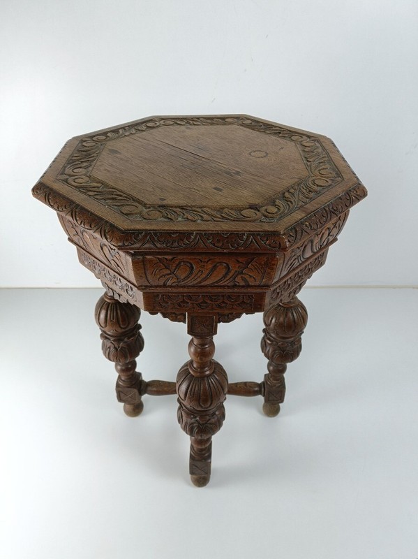 Exquisite Side Table Antique 19th century octagonal Hand Carved Ornate wood gallery