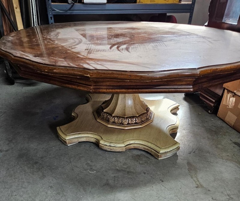 High End Coffee Table French (?) Large Round Wood Elligant Expensive Local PU MI