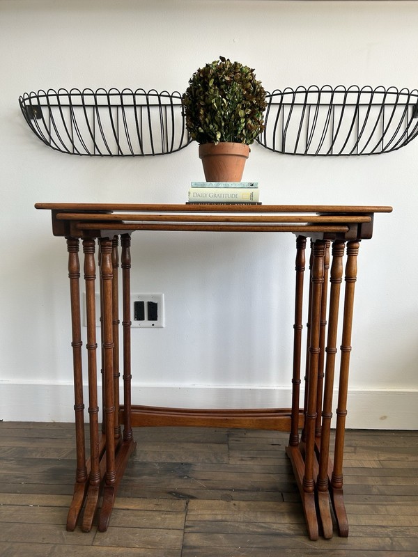 Antique Edwardian Style Mahogany Nesting Stacking Side Tables Set of 3 gallery