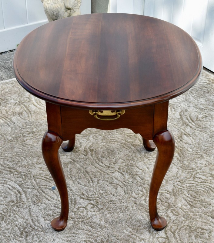 Vintage Statton Oval Queen Anne Style Cherry Side Table w/Drawer gallery