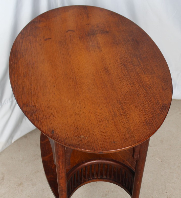 Antique Oak Oval shaped Parlor Lamp Table – original finish gallery