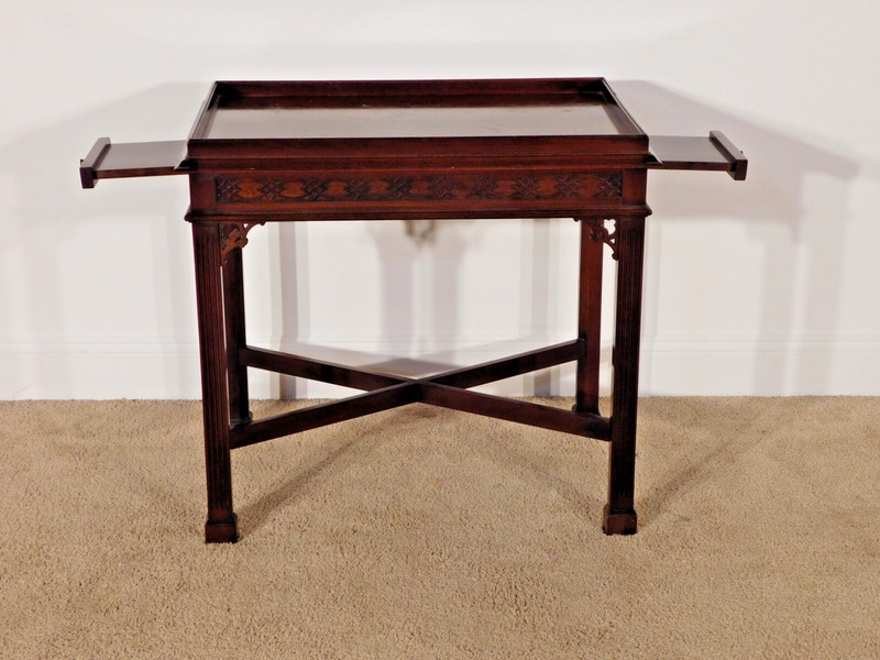 Vintage Pennsylvania House Dark Mahogany Chinese Chippendale Tea Table