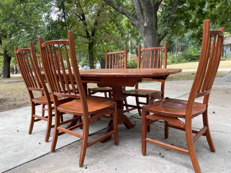 hunt country furniture Hancock extension table and squire side chairs 