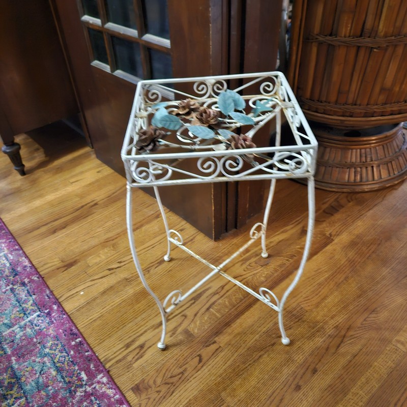 Vintage Italian Tole Metal Floral Accent Side Table Hollywood Regency