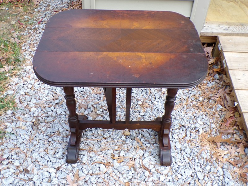 Vintage Small Art Deco Drop Leaf Walnut Accent Side Table gallery