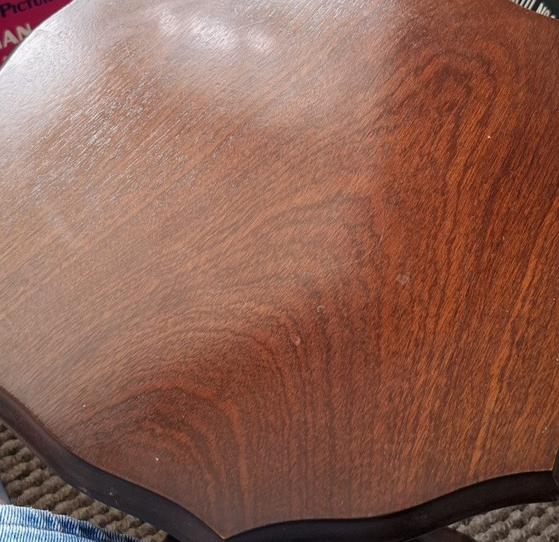 ANTIQUE MAHOGANY SMALL WINE / SIDE TRIPOD TABLE GOOD CONDITION SCALLOP EDGE gallery