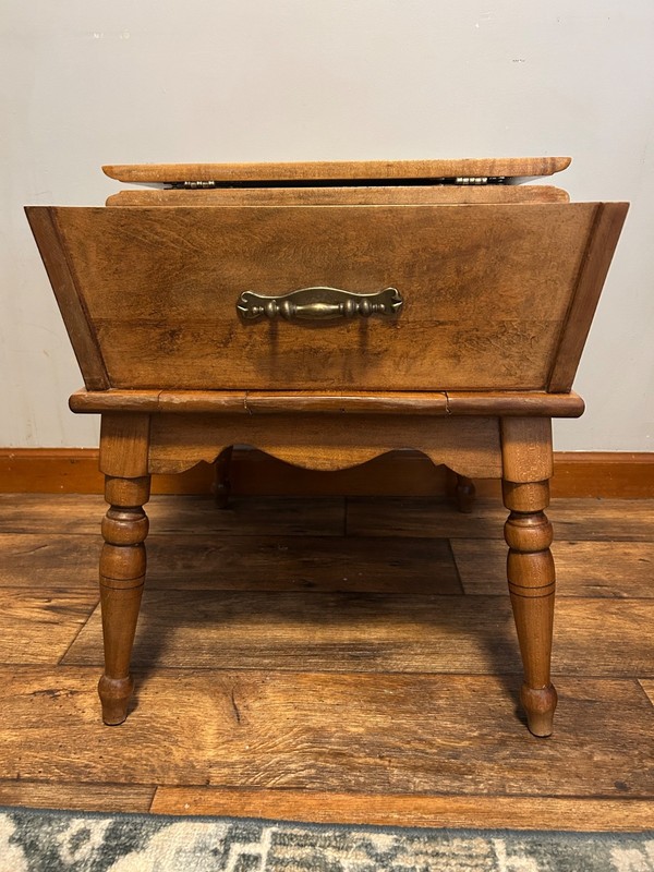50s VTG Mid-century Heywood-Wakefield dough box side table #1223 24.75x21x20” gallery