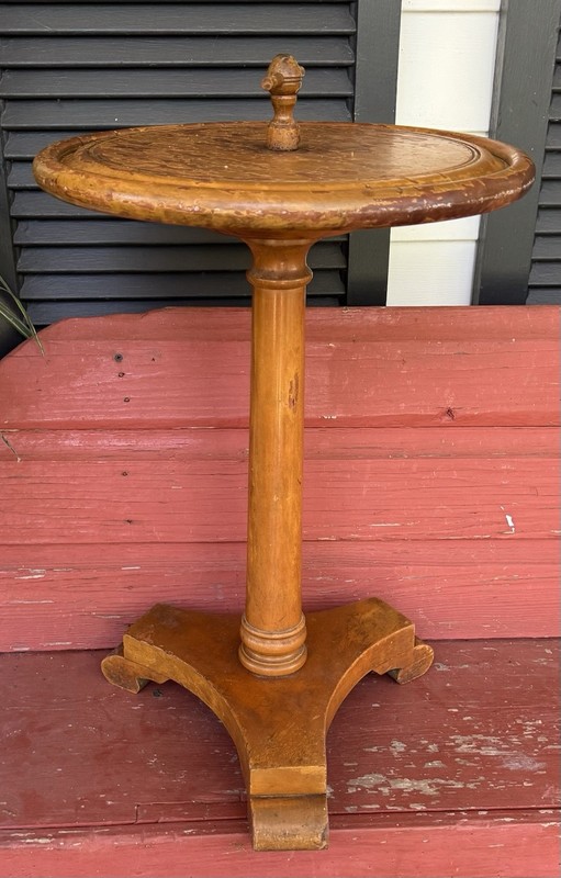 Antique Art Deco Maple Wood Cocktail Table gallery