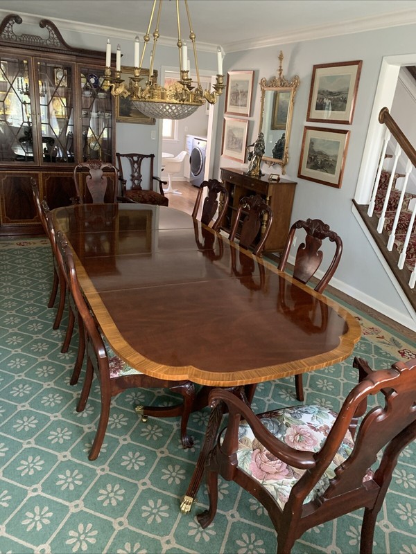 COUNCILL CRAFTSMEN Banded Mahogany Dining Room Table & 8 Chairs w/2 Leaves & Pad