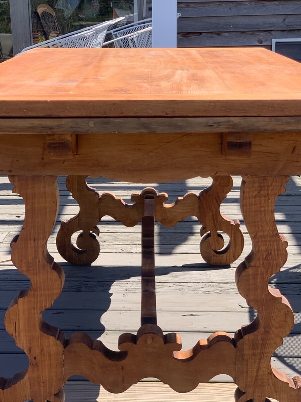FREE SHIPPING-RARE VINTAGE Extendable CARVED OAK TABLE W/Hidden leaves gallery