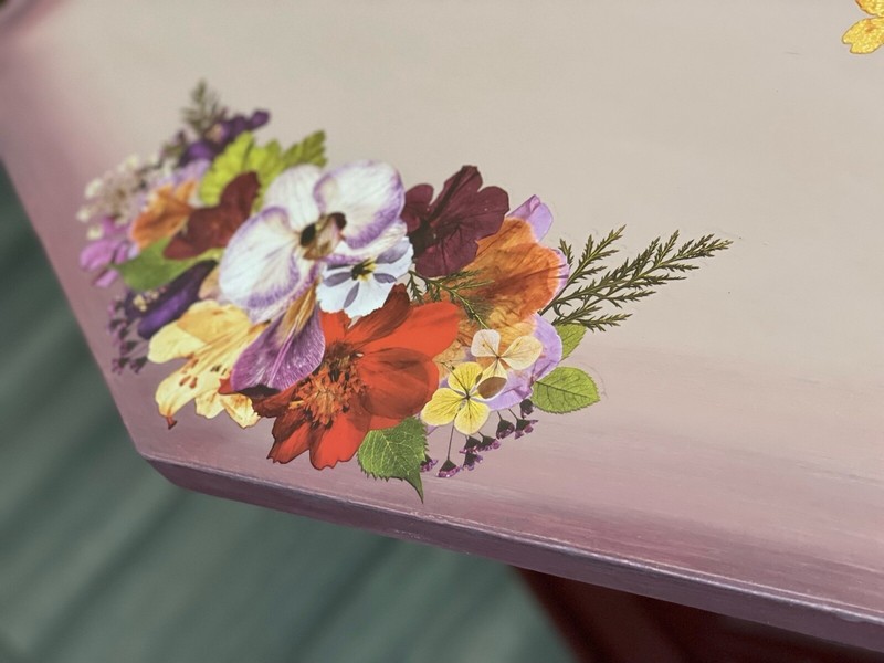 Heirloom Quality MCM Accent Table gallery