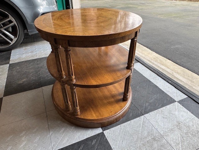 Beautiful Henredon Oval Burl Walnut 3 Tier End Table, great condition! gallery
