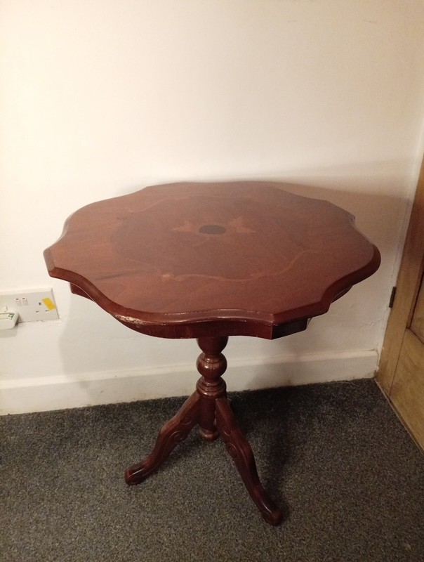 Vintage Coffee Table Inlaid Flower Design Mahogany Antique looking 3-Legs Table