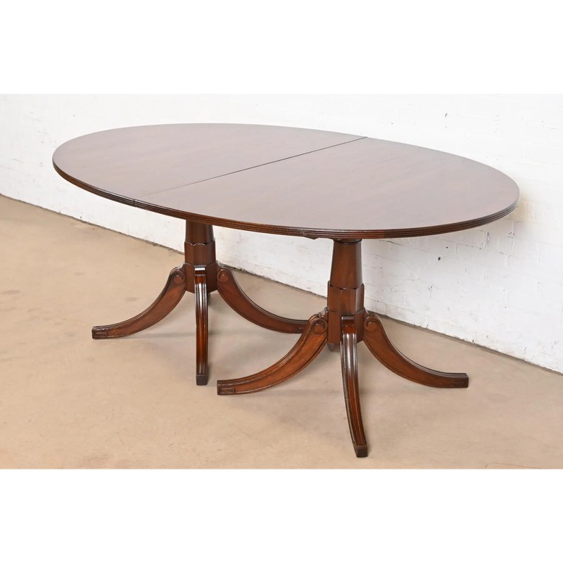Baker Furniture Style Georgian Mahogany Extension Dining Table, Newly Refinished gallery