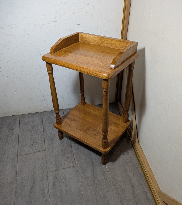 Vintage Rustic Country Colonial Solid Wood Small 2-Tier Side Telephone Table W52