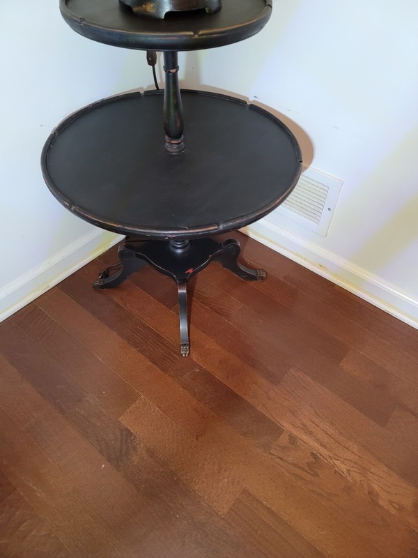 Vintage Beautiful Round Two-tiered Cocktail Table