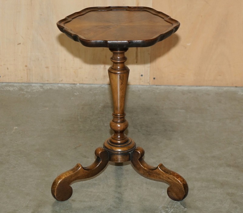 FULLY RESTORED ANTIQUE CHARLES TOZER OYSTER MAHOGANY TRIPOD SIDE END LAMP TABLE gallery