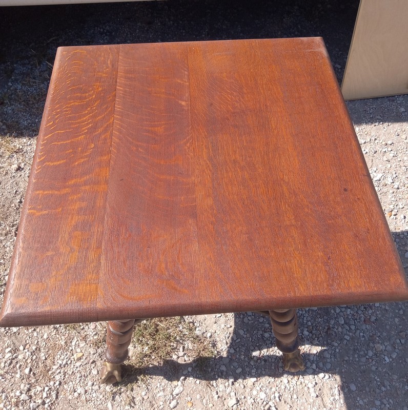 Solid Quartersawn Oak Merklen Parlor Table / Center Table (PRT148) gallery
