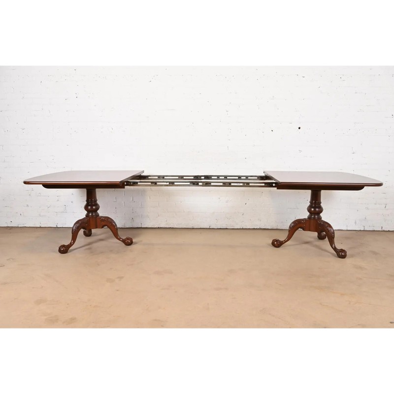Henredon Georgian Mahogany Double Pedestal Extension Dining Table, Refinished gallery
