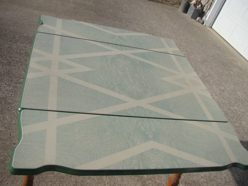 Vtg ENAMEL TOP DINING TABLE Green & Cream Porcelain Kitchen 40" x 25" + 2 Leaves gallery