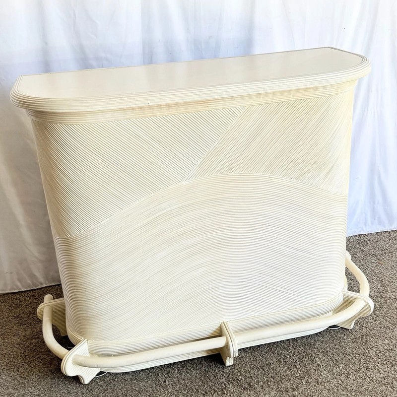 Vintage Boho Chic Wavy Pencil Reed Dry Bar
