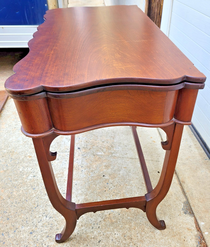 ANTIQUE MAHOGANY SERPENTINE FRONT FOLDOVER GAME TABLE gallery