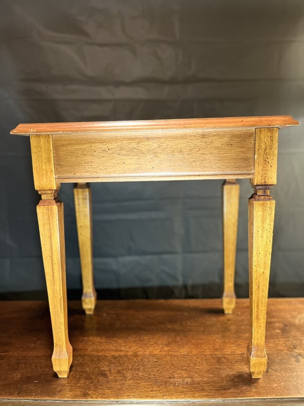 Vintage Solid Cherry Side Table w/ elt-Lined Drawer | Colonial Revival c.1935–45 gallery