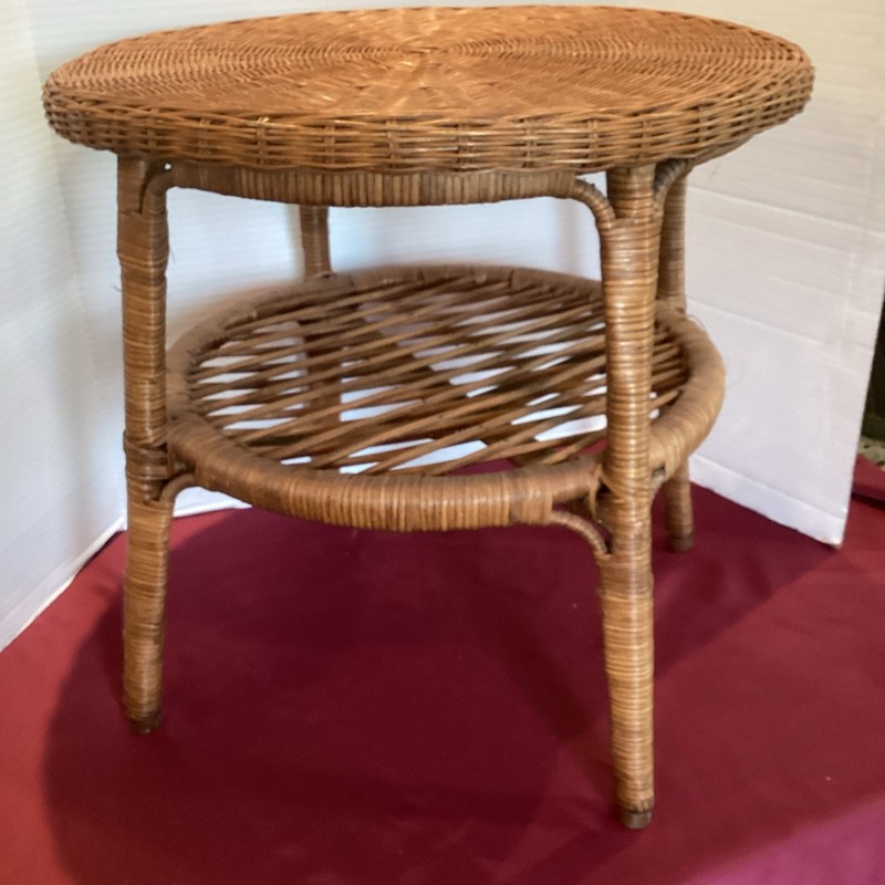 Vintage Mid Century Wicker/ Rattan Side/End Table Plant Stand gallery