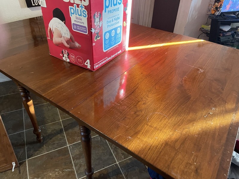 Early 20th Century Traditional Solid Cherry Drop Leaf Gate Leg Dining Table