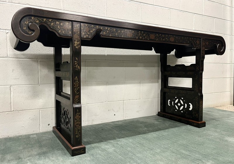 71" Drexel Heritage Ming Treasures Collection Painted Altar Console Table; Mint gallery