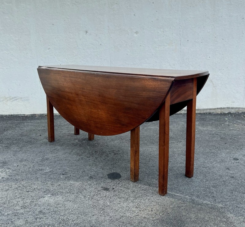 19th c Antique Irish Gateleg Hunt Table gallery