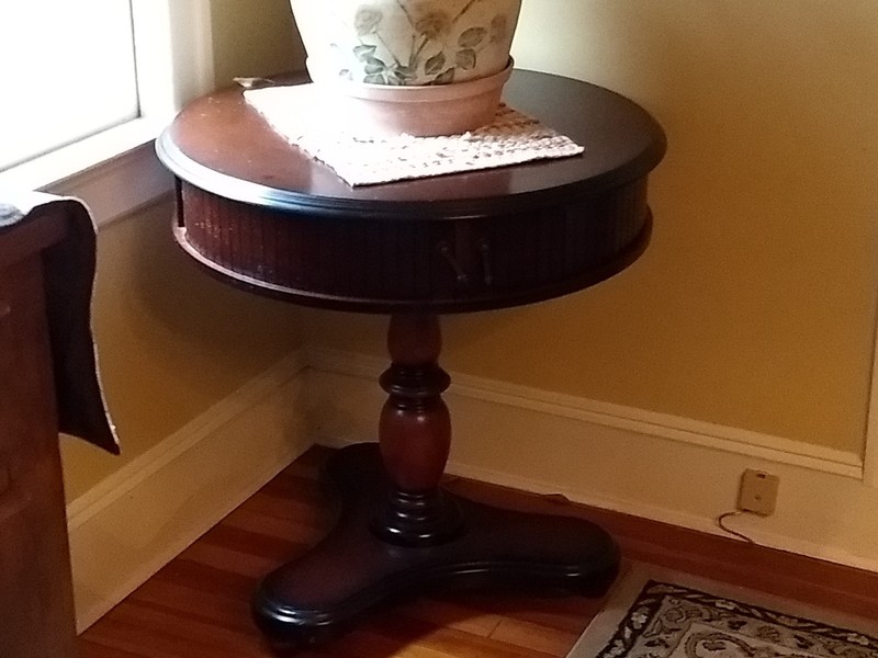Vintage “Bombay” Cherry Wood End Side Lamp Accent Drum Pedestal Table Cabinet