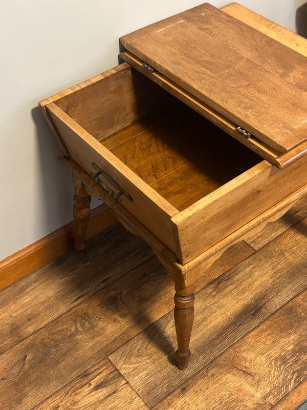 50s VTG Mid-century Heywood-Wakefield dough box side table #0402 24.75x21x20” gallery