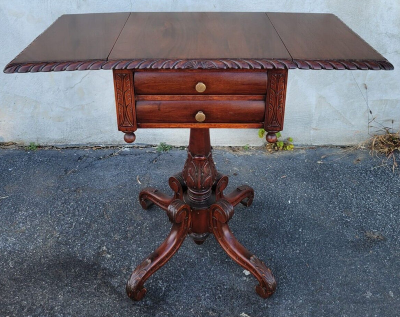 19 th century American Federal solid mahogany side/End table with 2 drawers