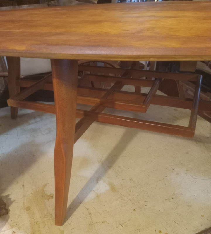 Mid Century Oval Maple Coffee Table by Heywood Wakefield (CT449)