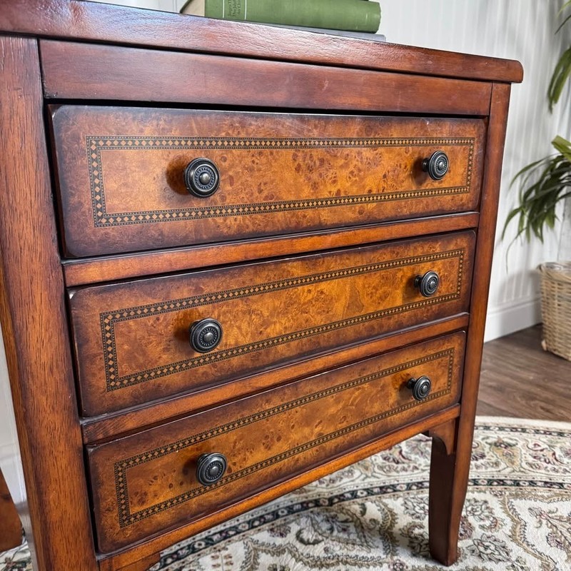 Burl Inlay Federal / Hepplewhite Style Nightstand or Side Table gallery