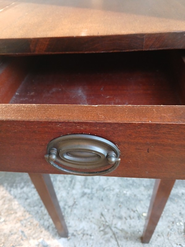 Antique Pembroke table in Good condition. With Brass Drawer Pull gallery