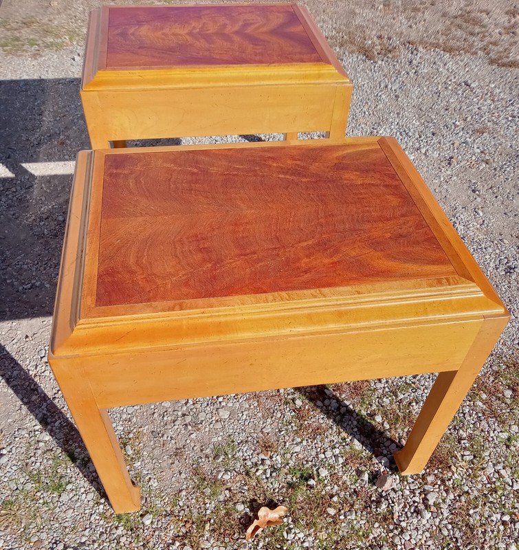Mid Century Maple & Burl Elm End Table by Hekman ( 1 table) (ET545) gallery