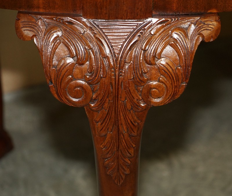 LOVELY ANTIQUE CIRCA 1920 ENGLISH HAND CARVED WALNUT CLAW & BALL DINING TABLE gallery
