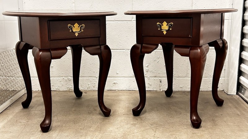 Broyhill Mid Century Oval Cherry End Table / Side Table Set Of 2