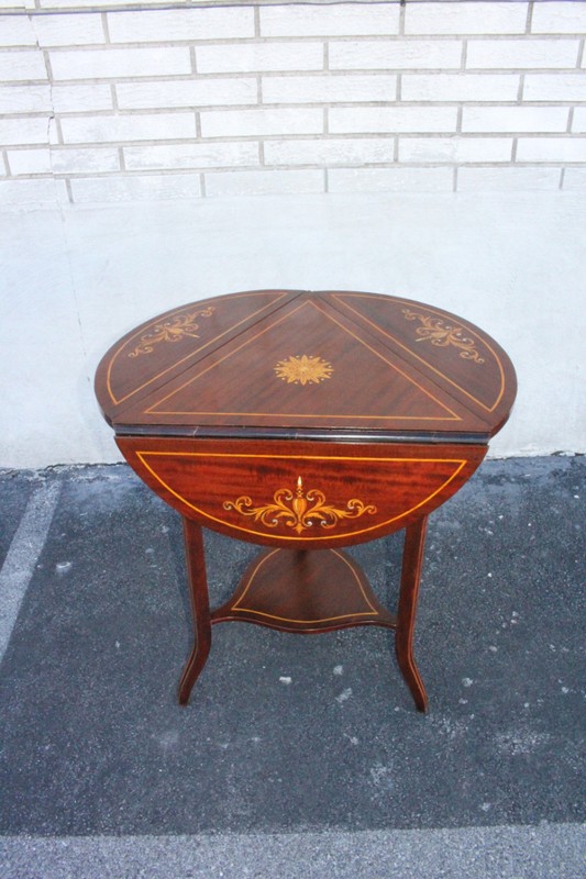 Spectacular Inlaid Triangular Drop Leaf Side End Accent Occasional Table gallery