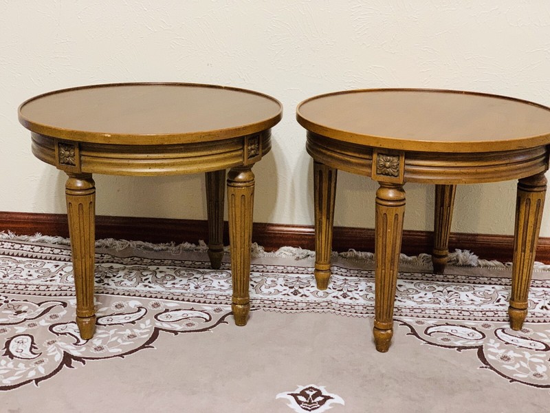 Vintage Heritage HENREDON Round Side End Tables