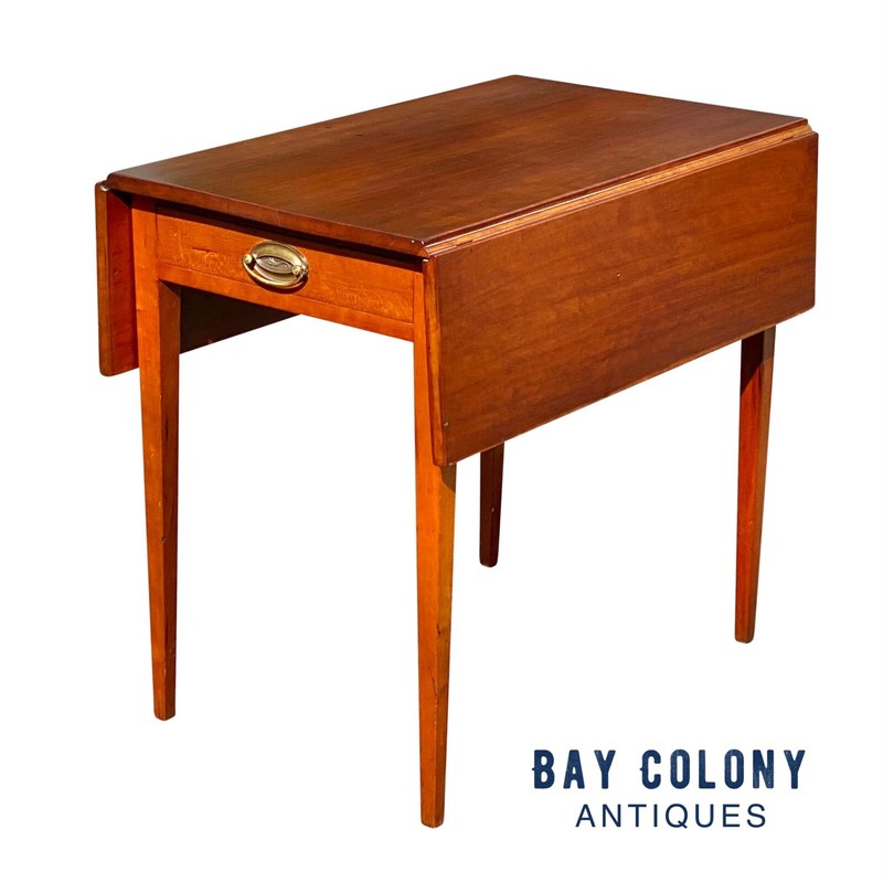 Antique Federal Cherry Drop Leaf Table / Pembroke Table