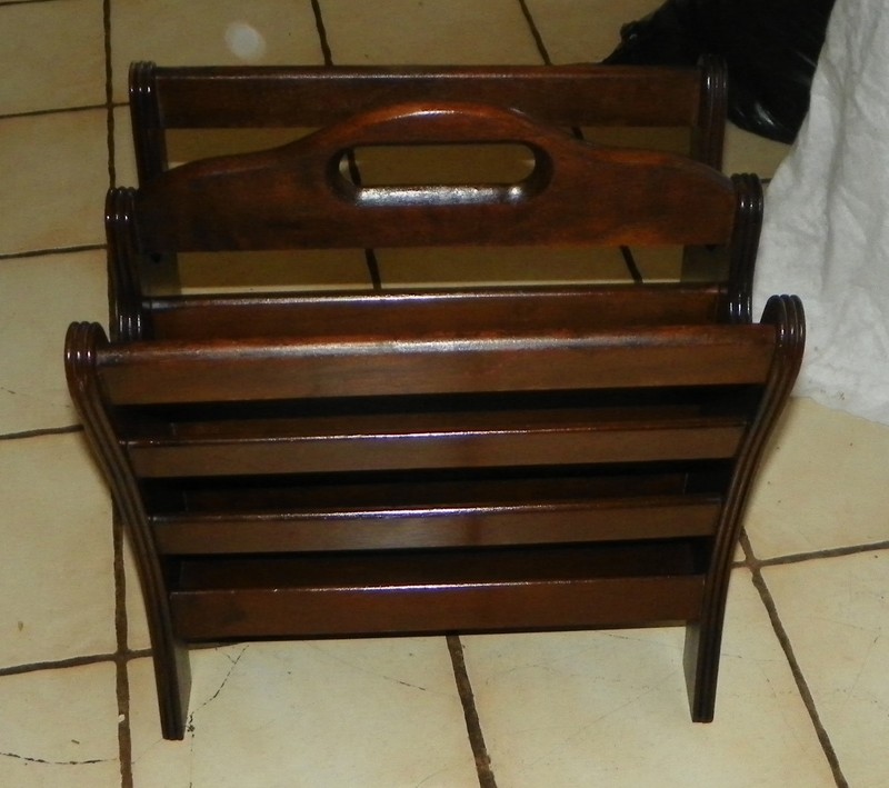Walnut Magazine Rack / Magazine Stand (MR-45) gallery