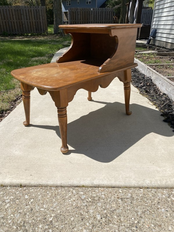 Ethan Allen Baumritter Heirloom Maple Nutmeg Step End Table gallery