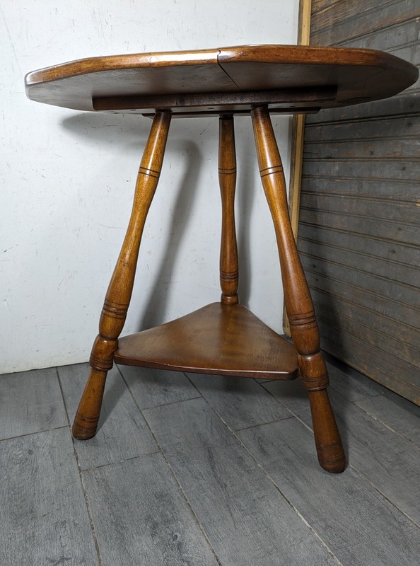 Vintage Cushman Colonial Creation Rustic Solid Maple Wood 3-Leg Table gallery