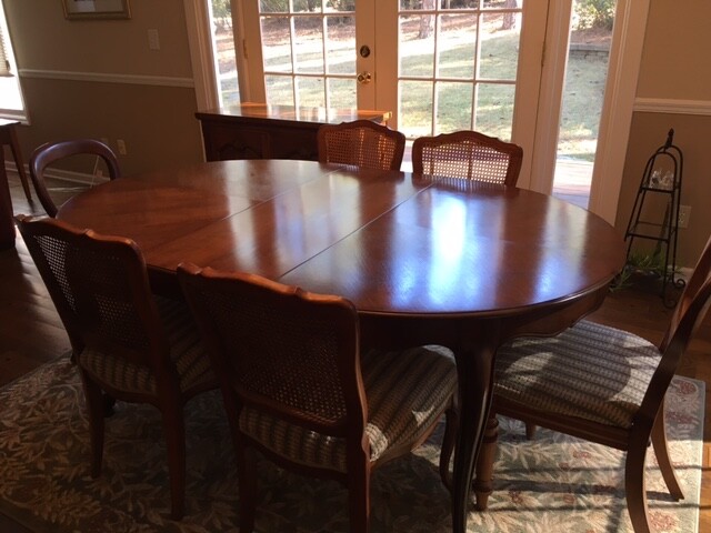 Kindel Furniture French Provincial Louis XV Cherry Wood Extension Dining Table